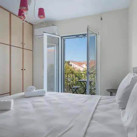 Ampatielou 2 Apartamento