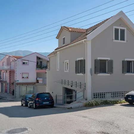 Ampatielou 2 Αργοστόλι